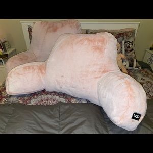 UGG Dawson Plush Backrest